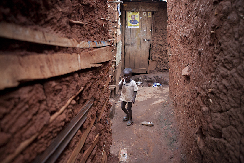 http://www.inesdellavalle.com/files/gimgs/11_08kampalacase.jpg